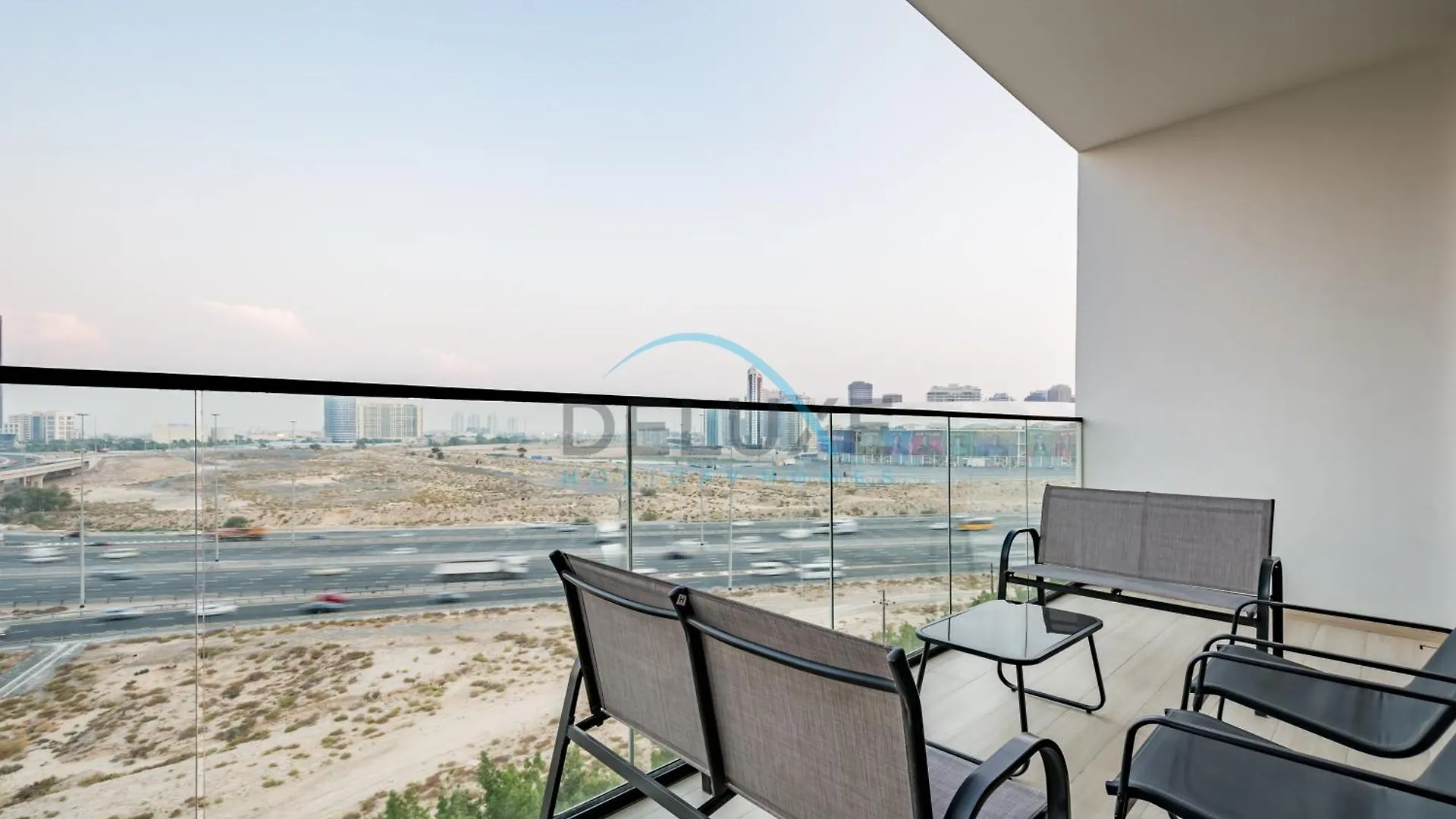 Chic 1Br Apartment In Binghatti Luna By Deluxe Holiday Homes Dubai