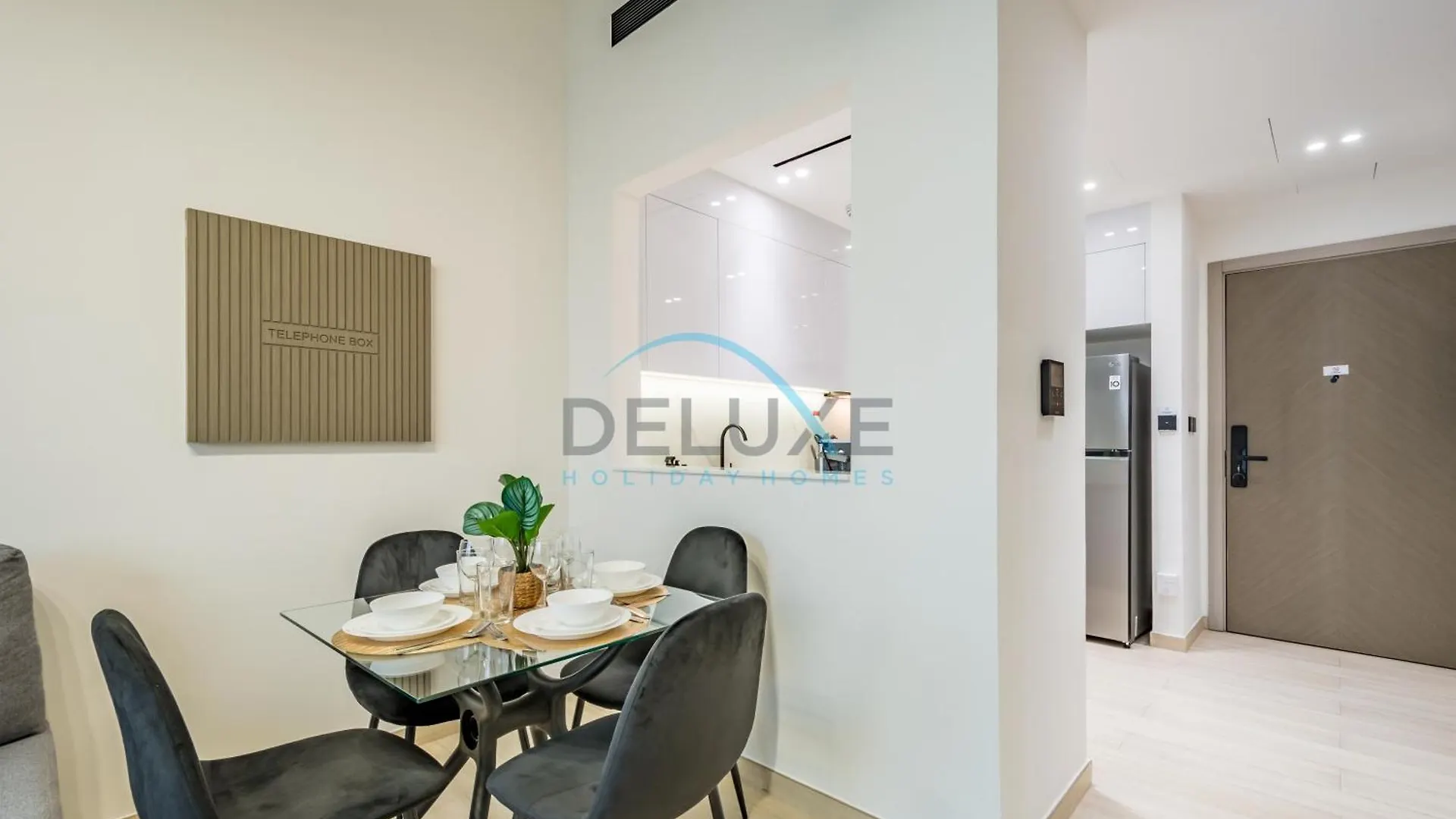Chic 1Br Apartment In Binghatti Luna By Deluxe Holiday Homes Dubaj 0*,