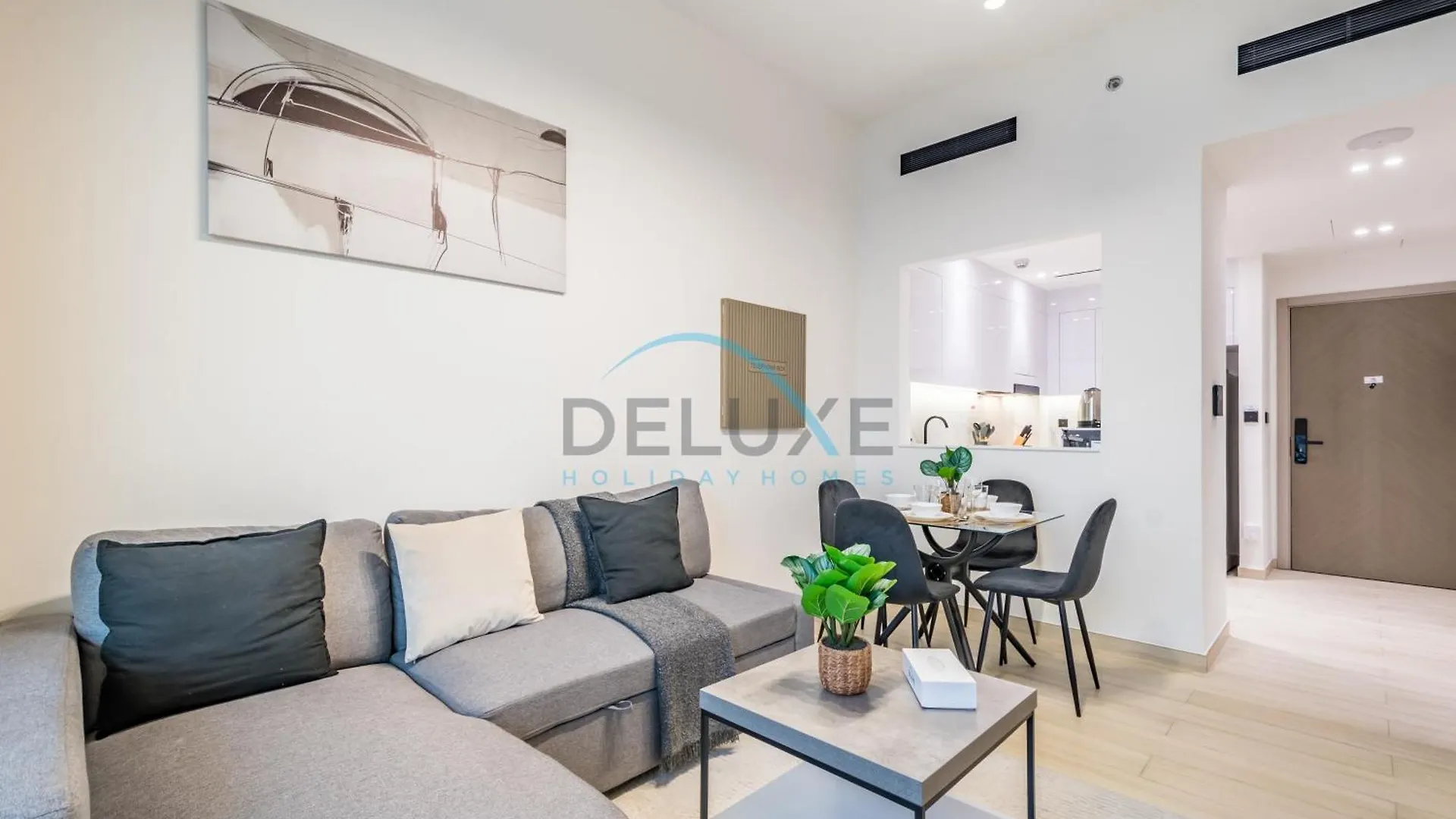 Chic 1Br Apartment In Binghatti Luna By Deluxe Holiday Homes Dubaj